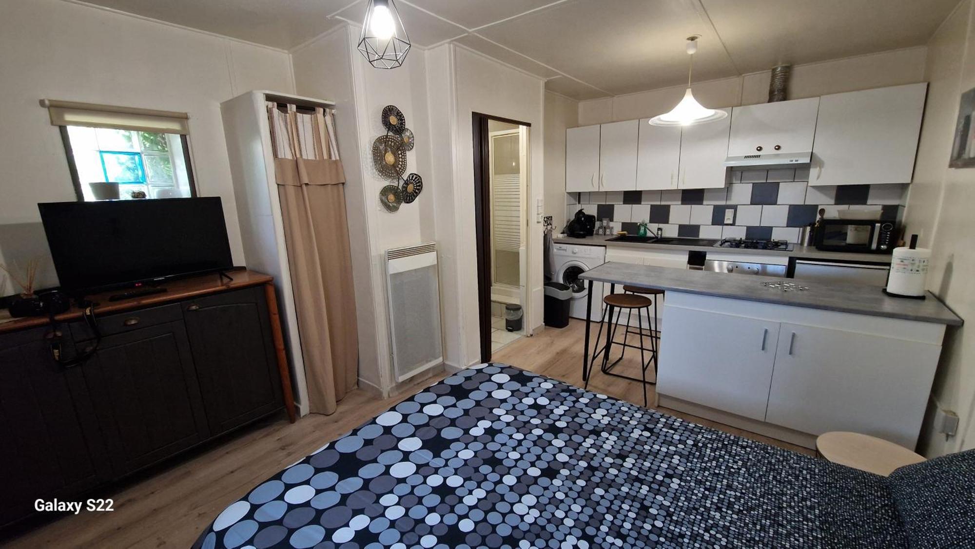 Le Studio Remcam Saint-Mitre-les-Remparts Bagian luar foto